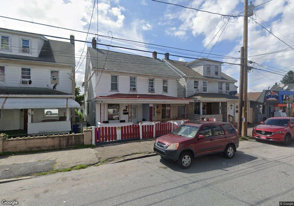 690 N Locust St, Hazleton, PA 18201 - photo 1