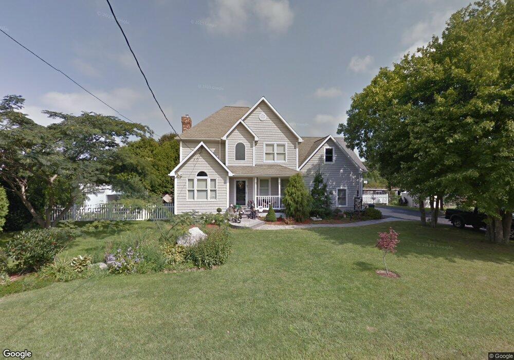 62 Norton St, South Dartmouth, MA 02748 - photo 1