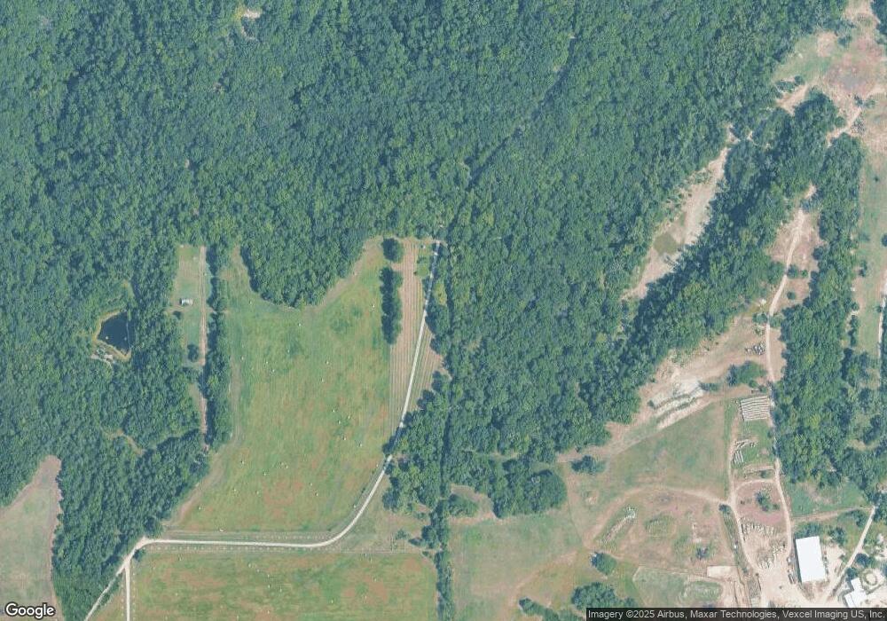 8240 SW Riverwood Ln, Topeka, KS 66615 - photo 1