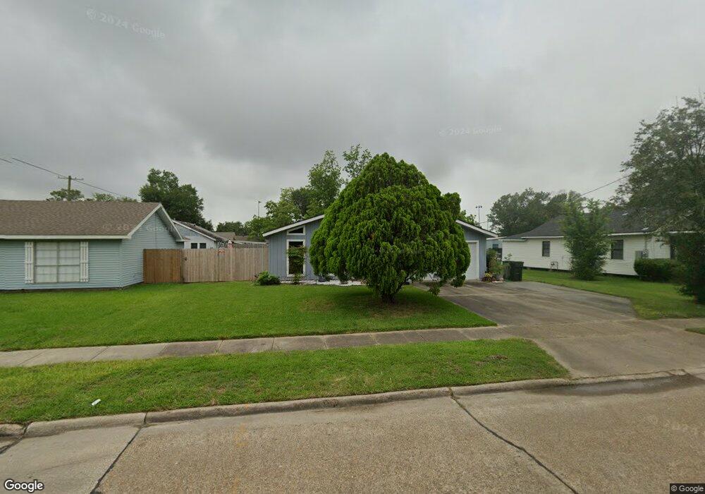 305 W Lagrange St, Lake Charles, LA 70605 - photo 1