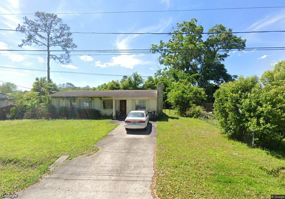 6034 Commodore Dr, Jacksonville, FL 32244 - photo 1