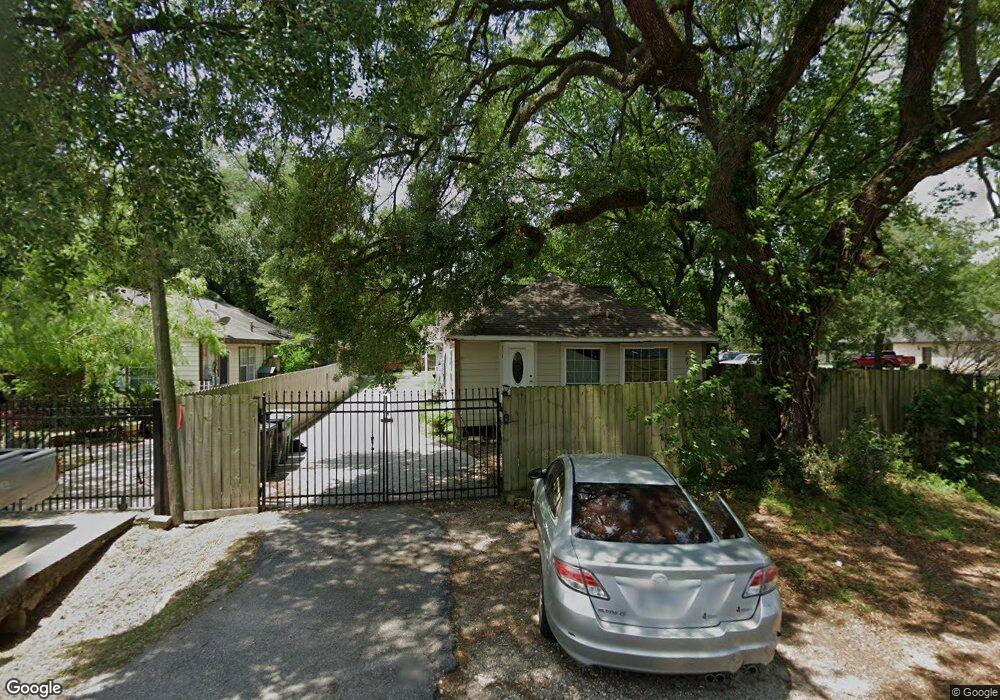 8925 Friendly Rd, Houston, TX 77093 - photo 1