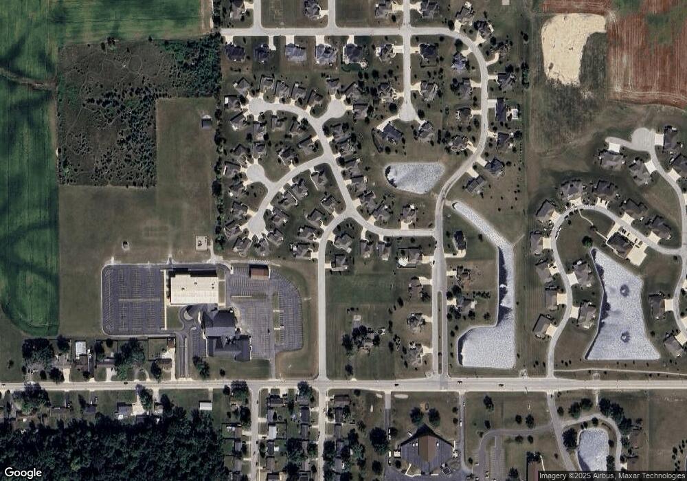 1335 Hollendale Dr, Bluffton, IN 46714 - photo 1