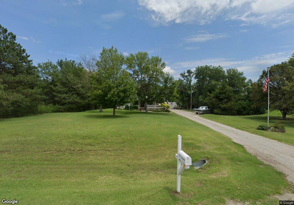 1517 S Maxwell St, McPherson, KS 67460 - photo 1