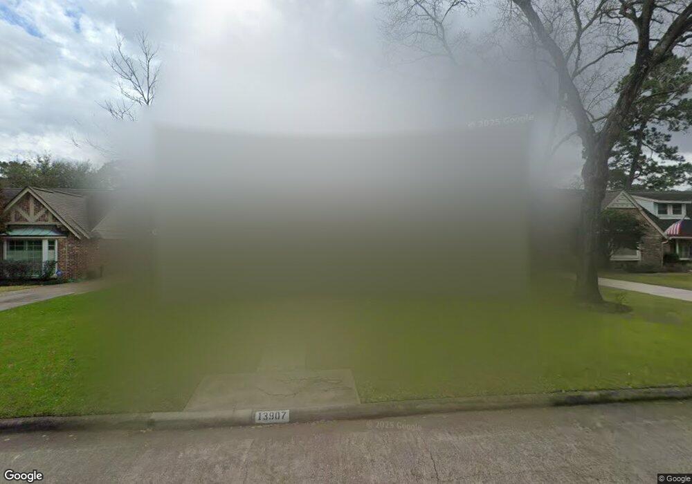 13907 Woodthorpe Ln, Houston, TX 77079 - photo 1