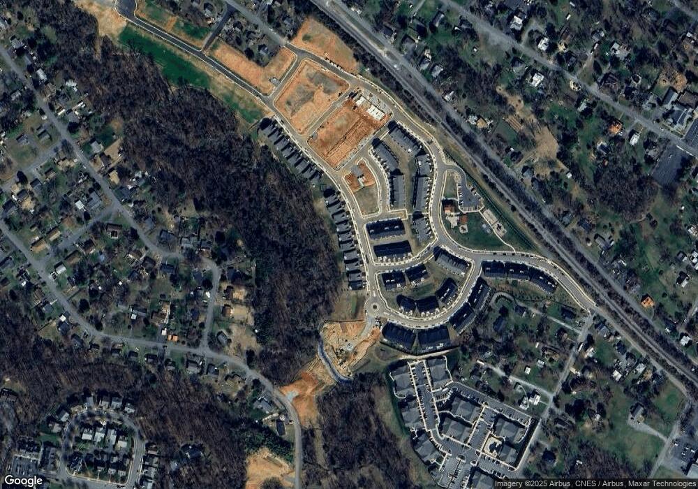 2861 Rambling Brook Ln unit 1, Crozet, VA 22932 - photo 1