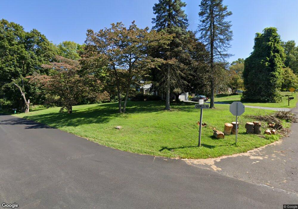 2100 Robin Ln, Pottstown, PA 19465 - photo 1