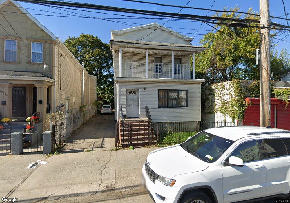 10312 171st St, Jamaica, NY 11433 - photo 1