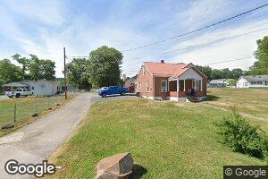 34 N Sycamore St, Peterstown, WV 24963