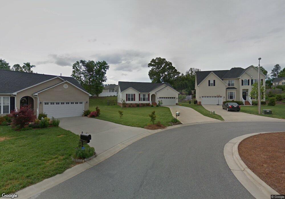 3020 Hereford Ln, Dallas, NC 28034 - photo 1