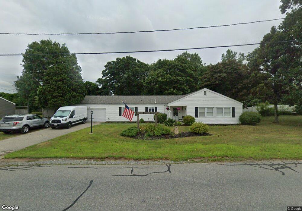 405 Gulf Rd W, South Dartmouth, MA 02748 - photo 1