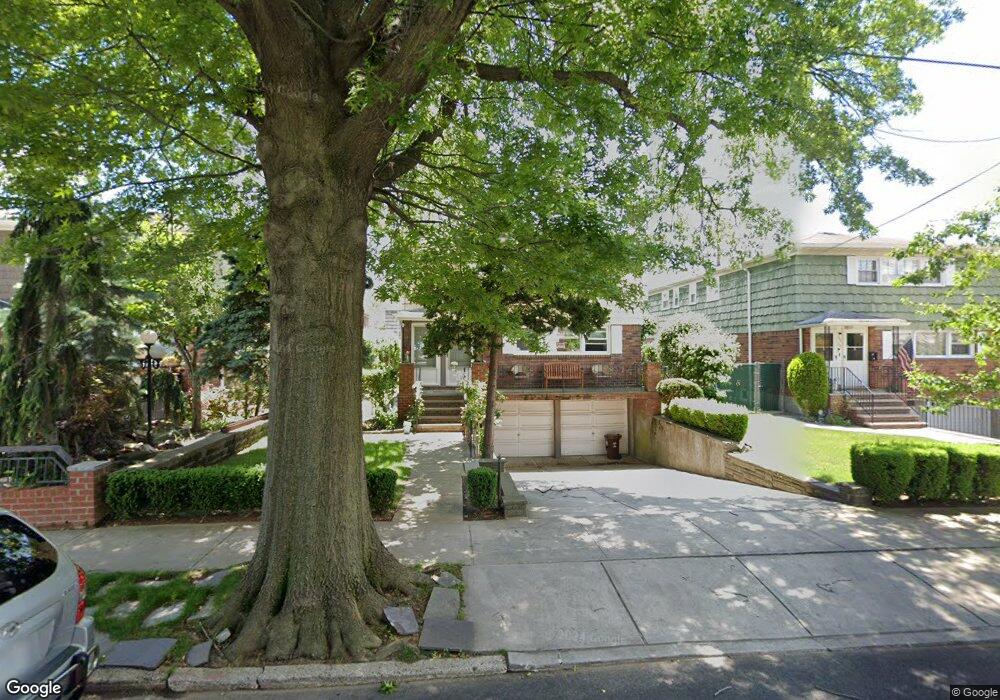 146-40 25th Rd unit 2, Flushing, NY 11354 - photo 1