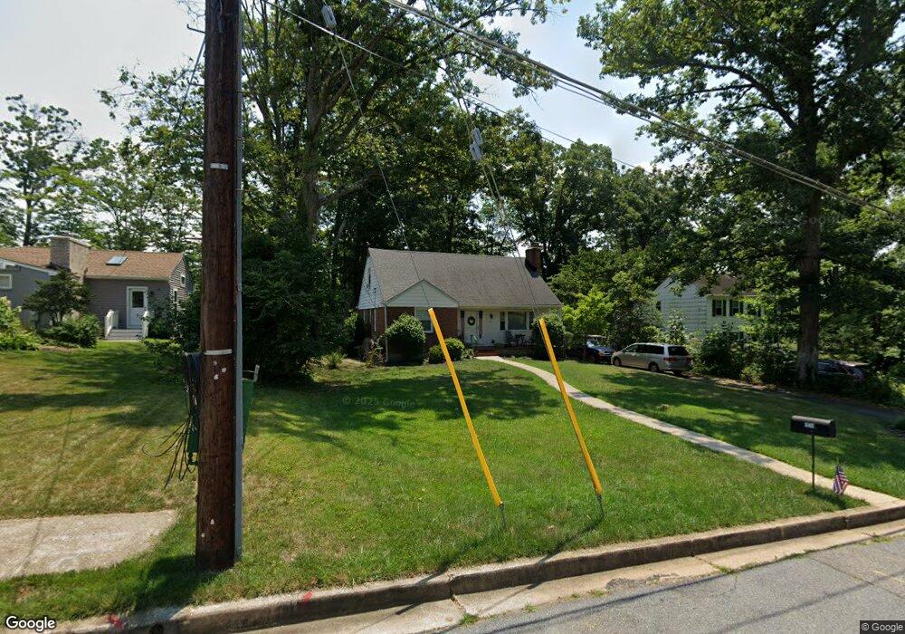 221 Gralan Rd, Catonsville, MD 21228 - photo 1