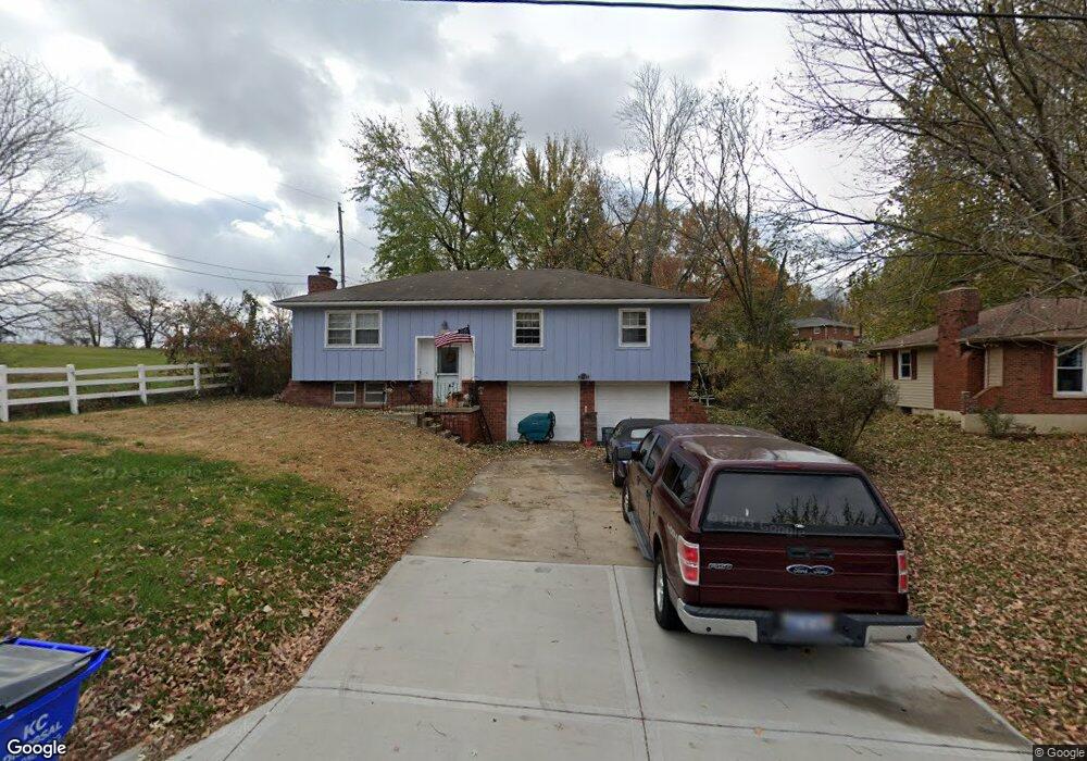 11413 W 47th St, Shawnee, KS 66203 - photo 1