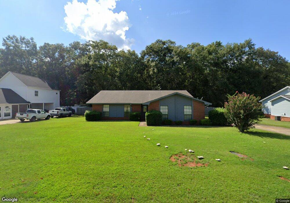 820 Wimbledon Dr, Dothan, AL 36305 - photo 1