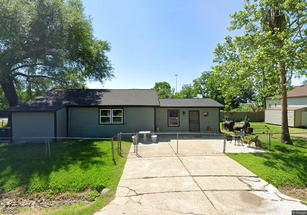 5111 Collins Rd, Houston, TX 77093 - photo 1