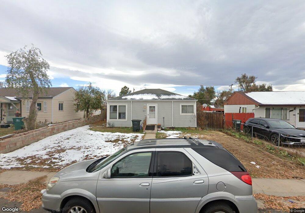 1633 Nome St, Aurora, CO 80010 - photo 1