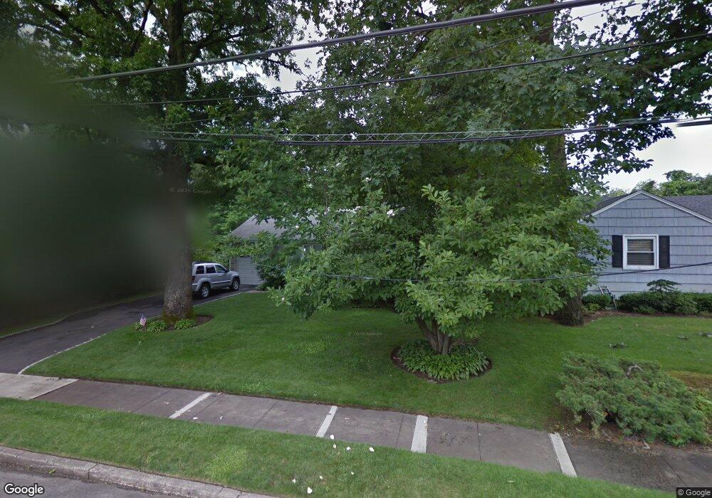 9 Audrey Ct, Malverne, NY 11565 - photo 1