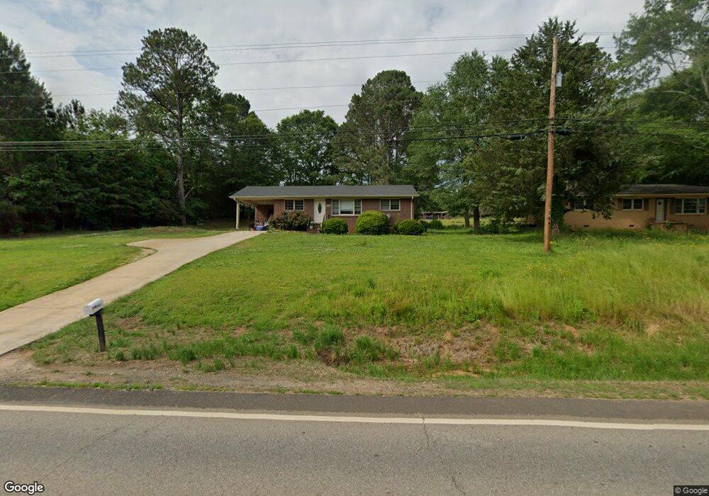 7710 Royston Rd, Carnesville, GA 30521 - photo 1