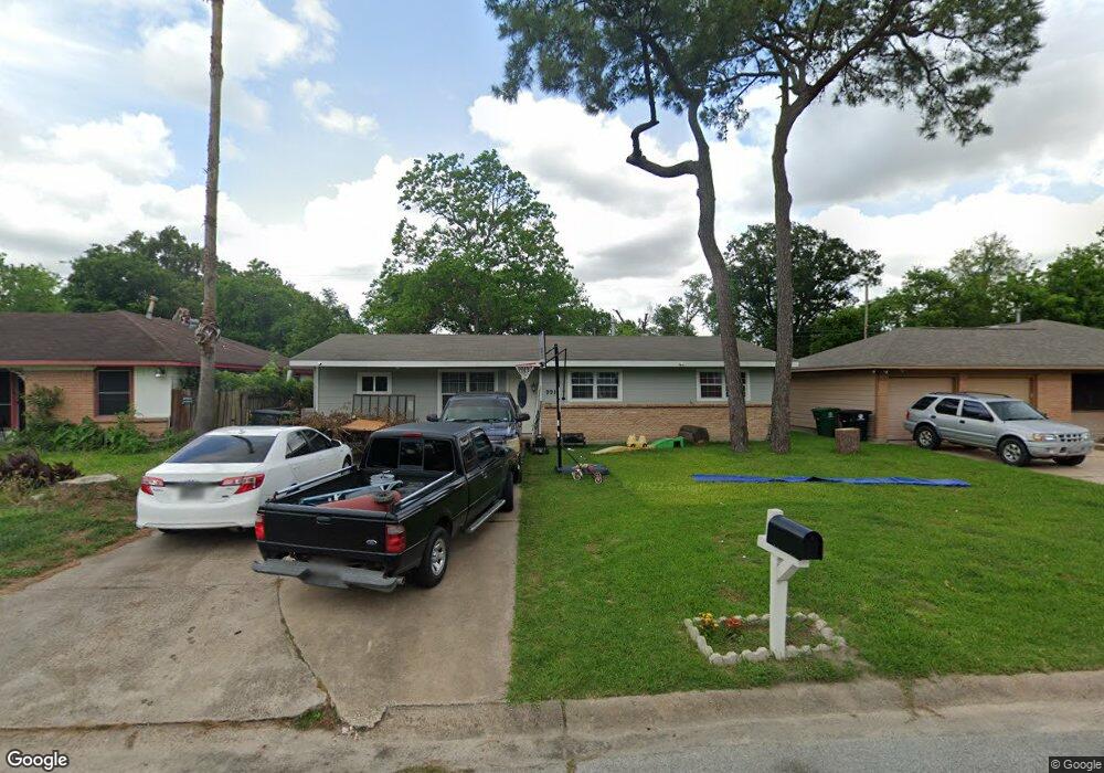 9914 Cheeves Dr, Houston, TX 77016 - photo 1