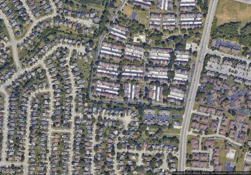 5582 Brackenridge Ave unit R8, Columbus, OH 43228 - photo 1