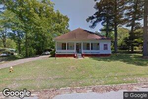 34 N 2nd St, Bay Springs, MS 39422