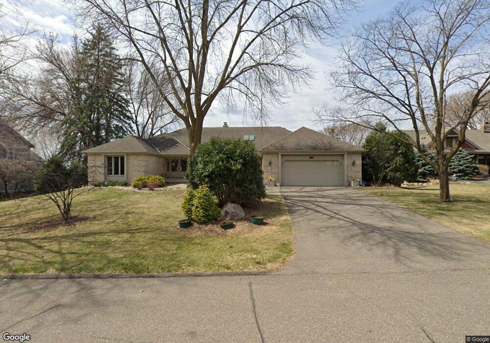 5216 Knob Hill Ct, Minnetonka, MN 55345 - photo 1