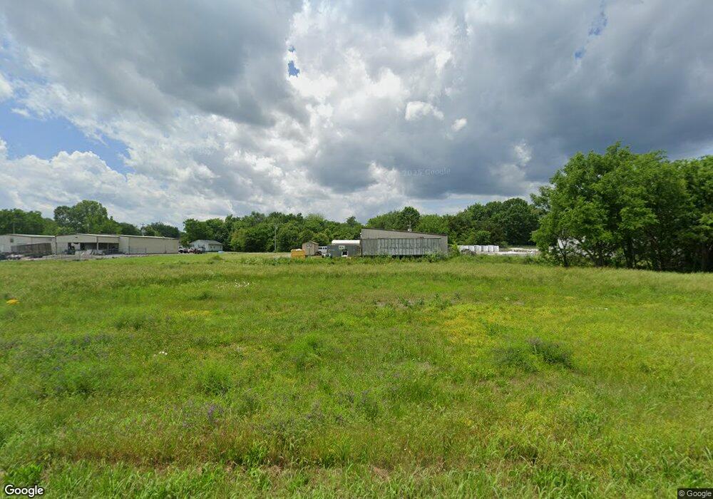 809 Sevier St, Shelbyville, TN 37160 - photo 1