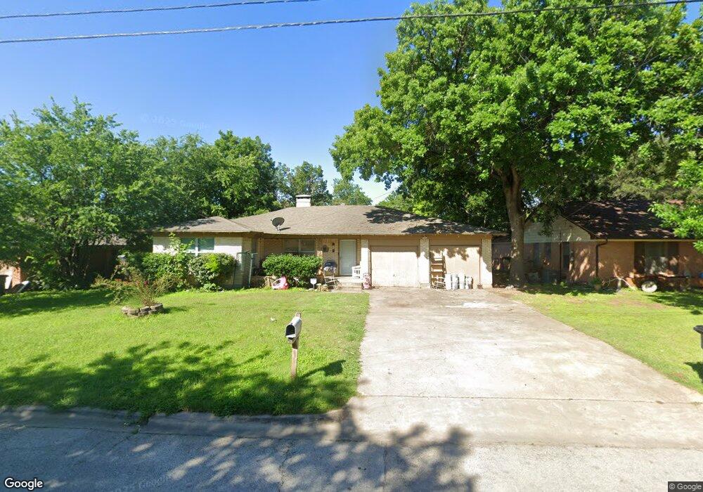 801 N Douglas Ave, Cleburne, TX 76033 - photo 1