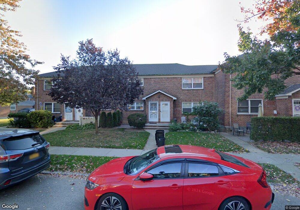 5629 175th Place unit B, Fresh Meadows, NY 11365 - photo 1