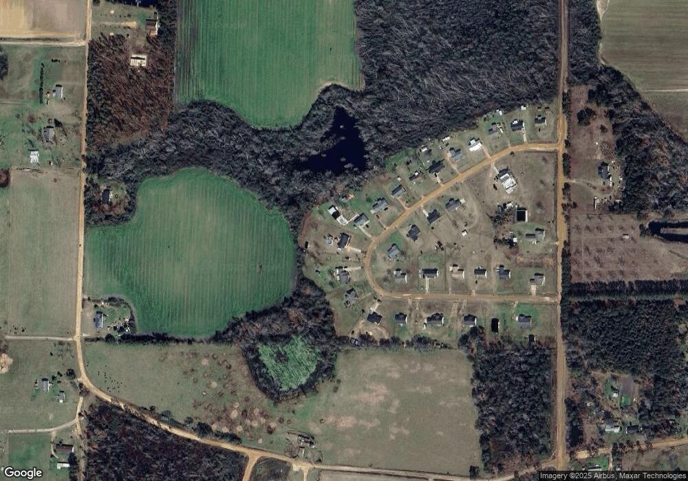 210 Grandview Cir, Douglas, GA 31535 - photo 1