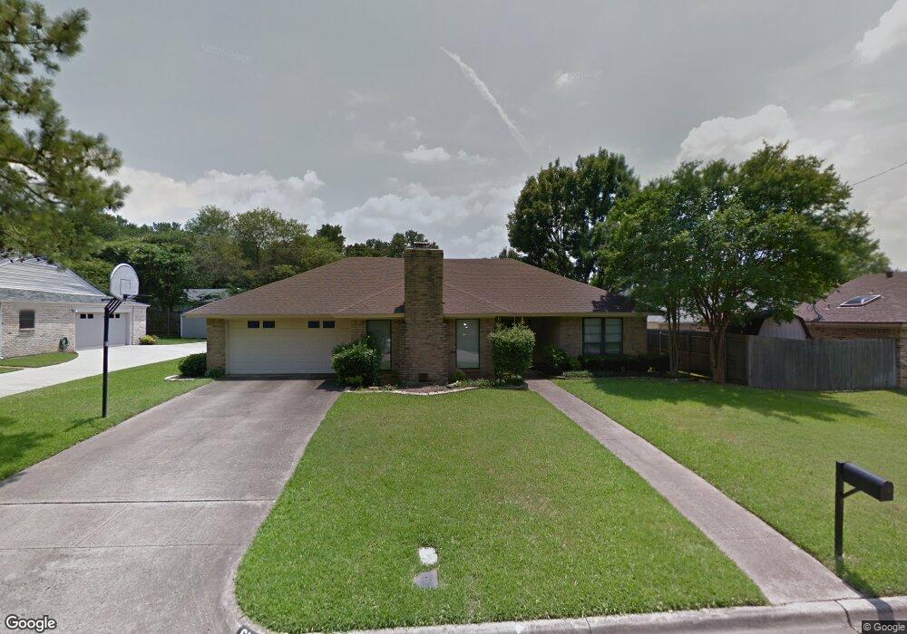 617 Cumberland Dr, Hurst, TX 76054 - photo 1