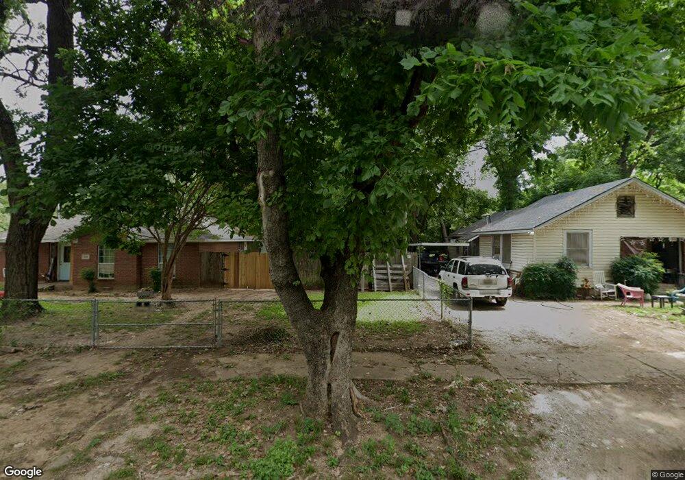 504 W Day St, Denison, TX 75020 - photo 1