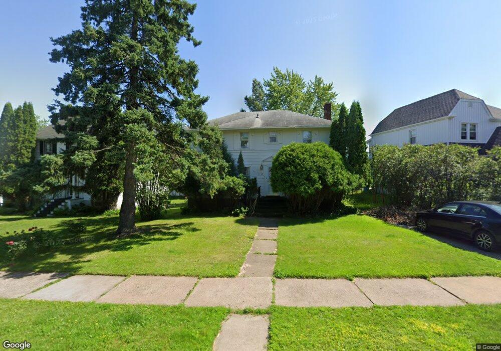 1928 W Kent Rd, Duluth, MN 55812 - photo 1