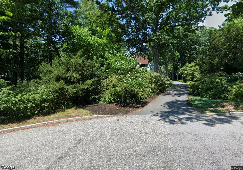 4 Windemere Ln, Wellesley Hills, MA 02481 - photo 1