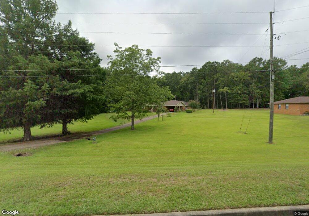 2057 Quinlivan Rd, McComb, MS 39648 - photo 1
