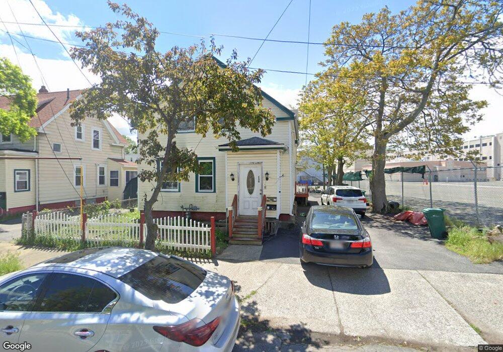 134 W Neptune St, Lynn, MA 01905 - photo 1