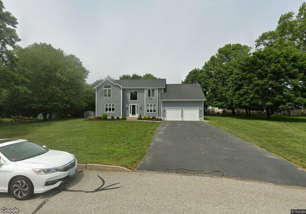 31 Factory Pond Cir, Greenville, RI 02828 - photo 1