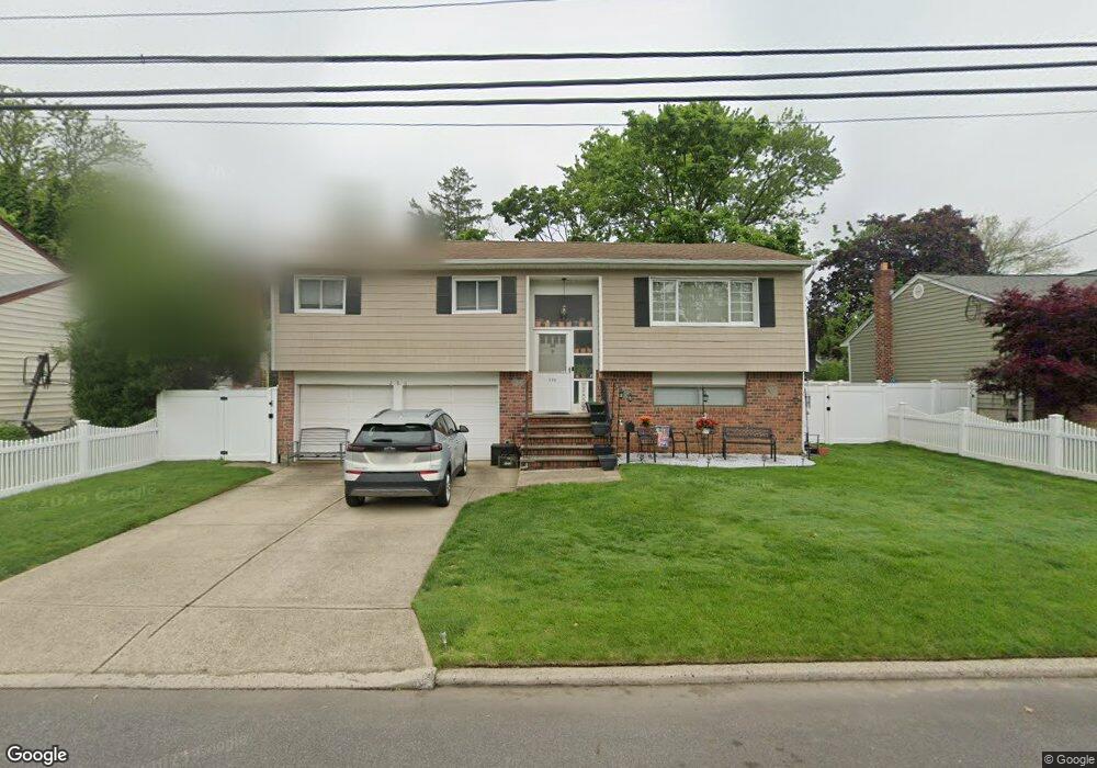 256 Mulberry Ln, West Hempstead, NY 11552 - photo 1