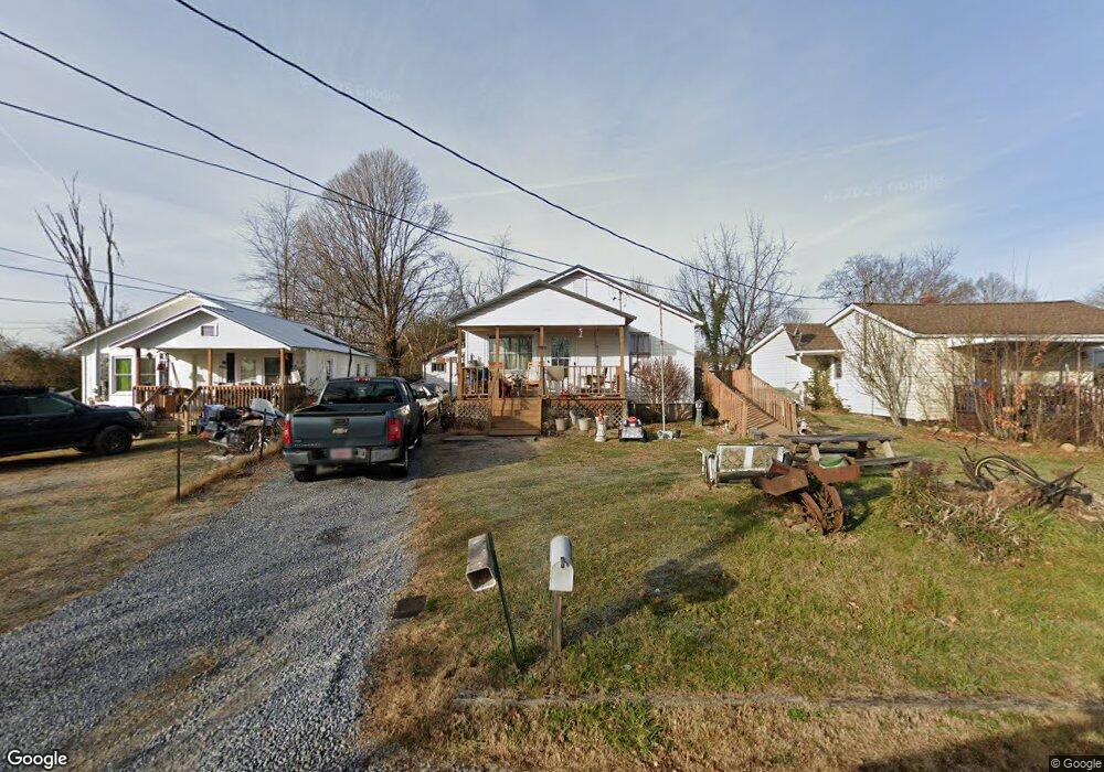 2207 Midway St, Johnson City, TN 37601 - photo 1