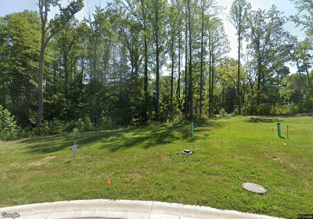 5113 Oak Ridge Place, Columbus, IN 47201 - photo 1