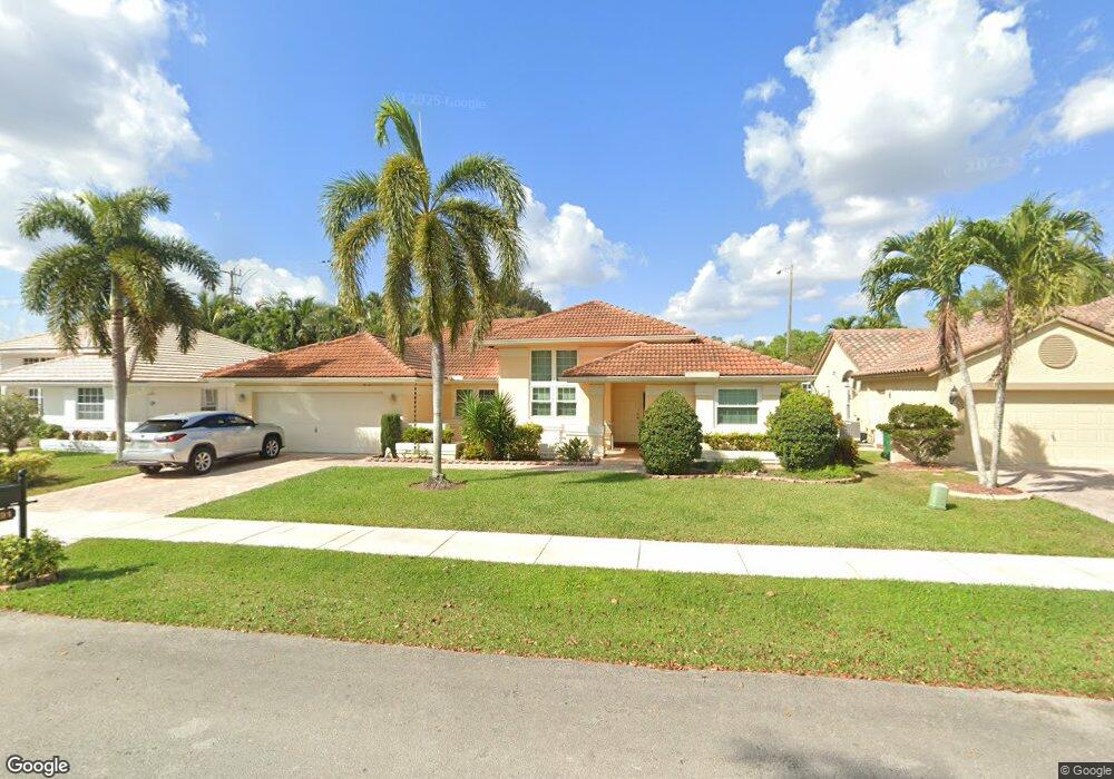 3291 Overlook Rd, Davie, FL 33328 - photo 1