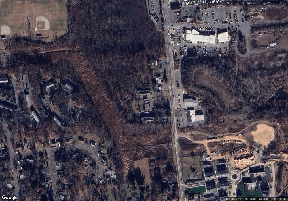 565 Newfield St unit 1, Middletown, CT 06457 - photo 1