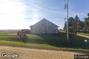 1828 390th Ave, Bryant, IA 52727