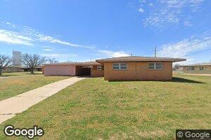 401 Cherokee Trail, Foss, OK 73647