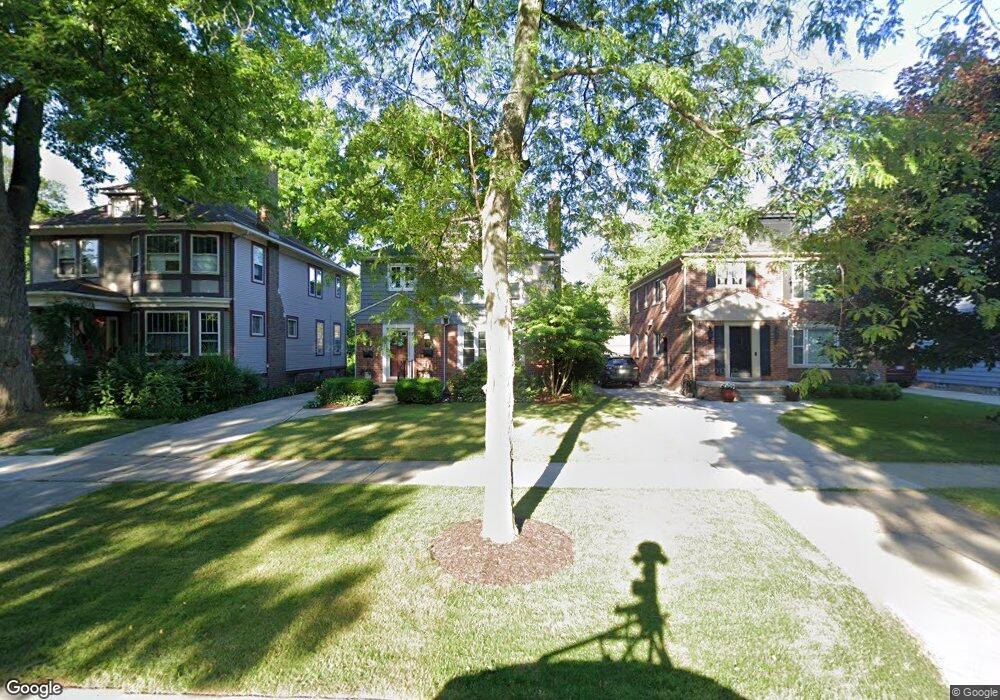 489 Saint Clair St, Grosse Pointe, MI 48230 - photo 1