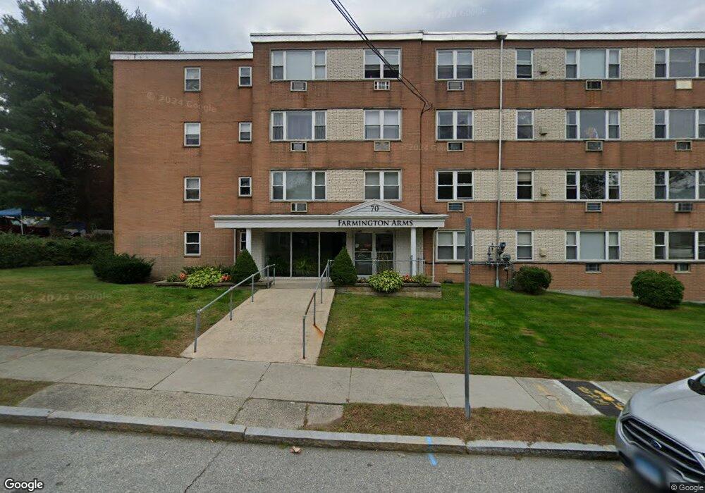 Farmington Arms unit 1R, New London, CT 06320 - photo 1