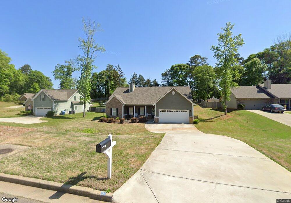 668 Carla Ct unit 13, Winder, GA 30680 - photo 1