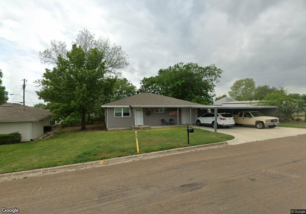 504 E Collins St, Decatur, TX 76234 - photo 1