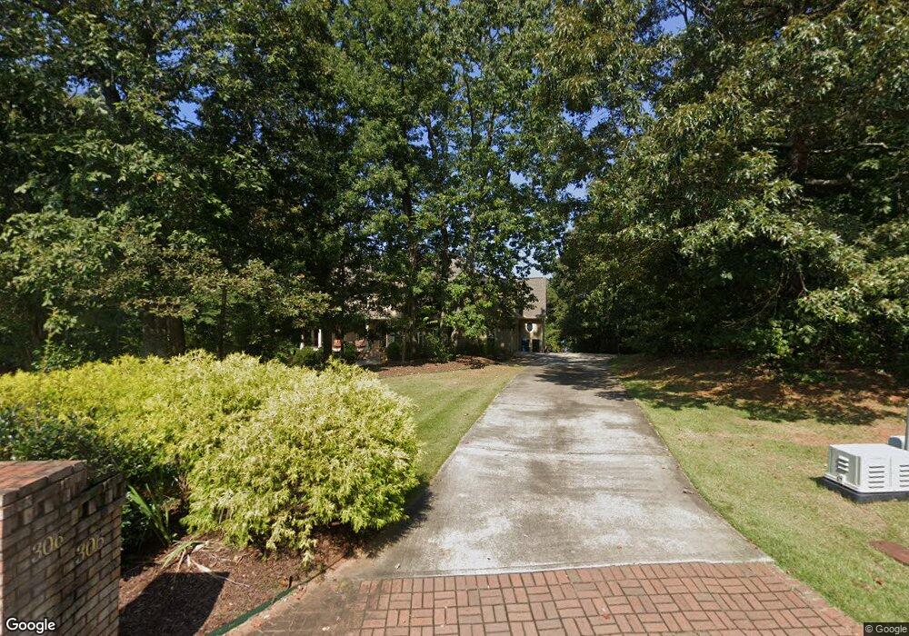 306 Birkdale Blvd, Carrollton, GA 30116 - photo 1